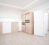Nové Zámky 4-Zimmer-Wohnung Kaufen reality Nové Zámky