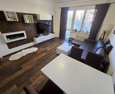 Moderne riešený 2,5i byt, kompletná rekonštrukcia, Trebišovská,Ružinov
