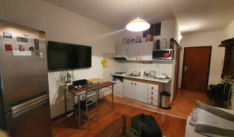 Kaufen 1-Zimmer-Wohnung, Komárno, Slowakei