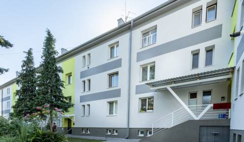 Kaufen 2-Zimmer-Wohnung, Berehovská, Trebišov, Slowakei