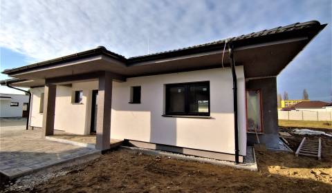 Kaufen Einfamilienhaus, Einfamilienhaus, Gaštanová, Senica, Slowakei