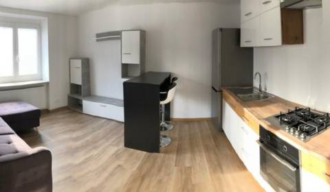 Kaufen 2-Zimmer-Wohnung, Pluhová, Bratislava - Nové Mesto, Slowakei