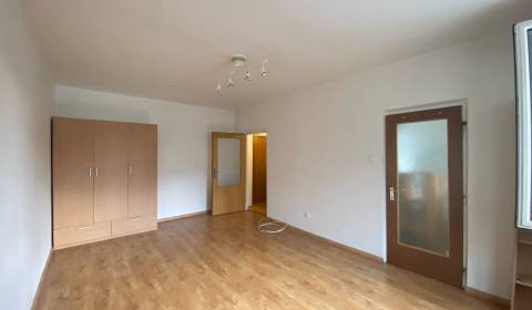 Kaufen 2-Zimmer-Wohnung, 2-Zimmer-Wohnung, Jurigovo nám., Bratislava -