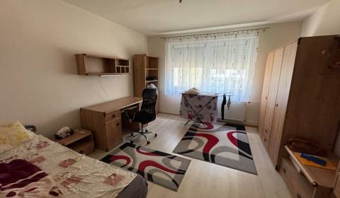 Kaufen 3-Zimmer-Wohnung, 3-Zimmer-Wohnung, Juh, Nové Zámky, Slowakei