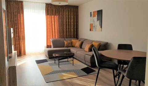 VERMIETUNG - Die neue drei Zimmer Wohnung in Nitra Stadtzentrum