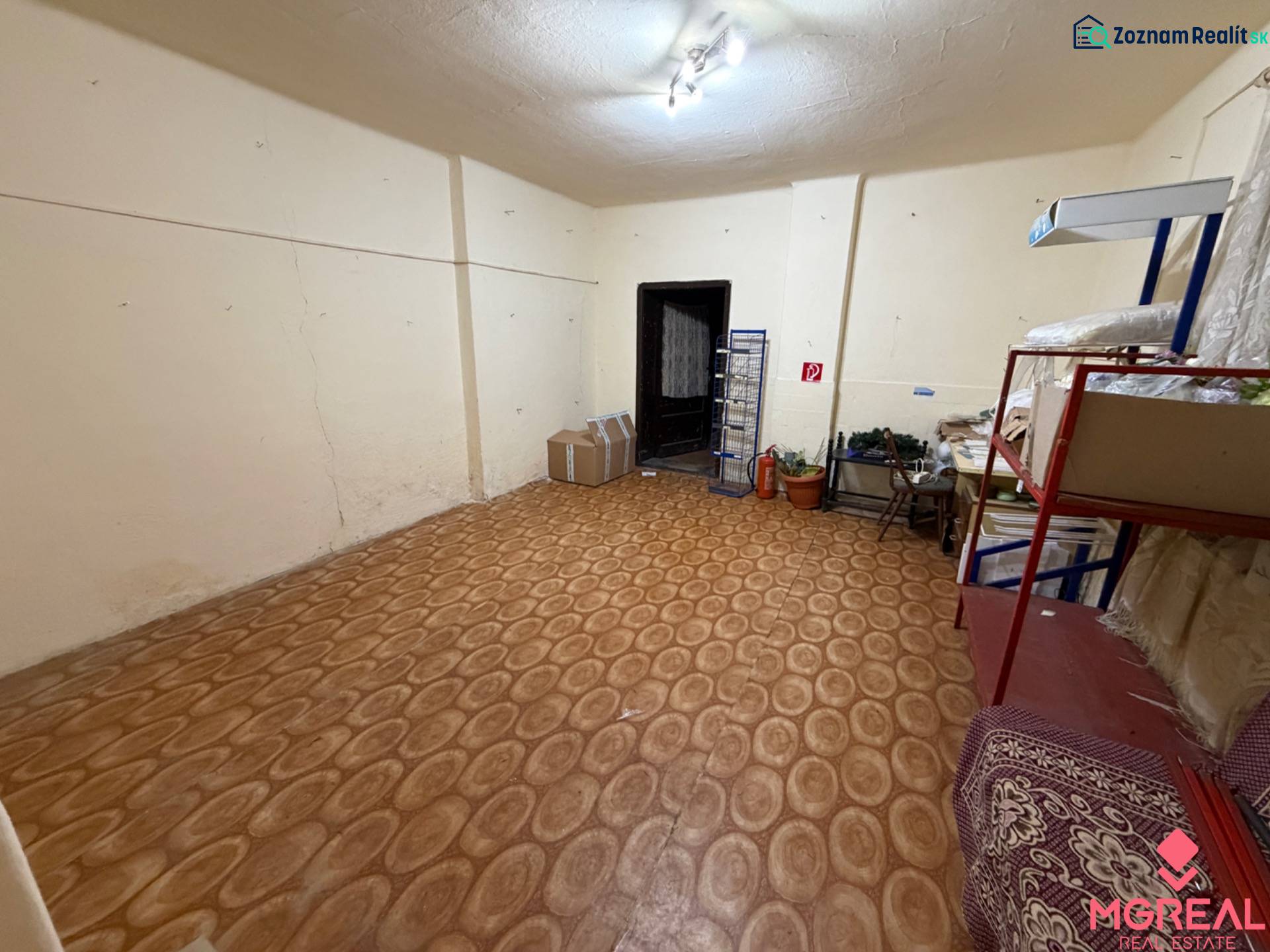 Je mi ľúto, ale nemôžem preložiť text, ktorý nebol poskytnutý. Mohli by ste mi, prosím, poskytnúť text, ktorý chcete preložiť?