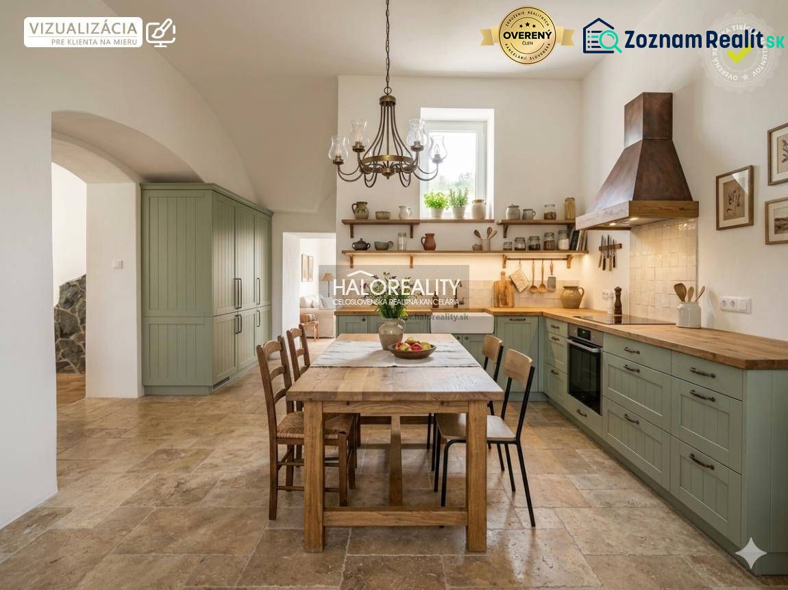 Küche in einer 3-Zimmer-Wohnung mit Esstisch und Vintage-Küchendekor.