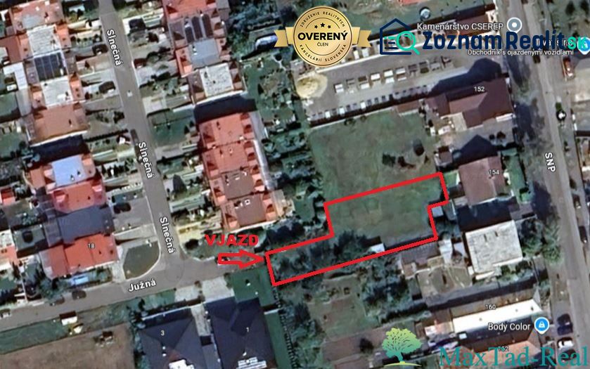 Luftaufnahme von Grundstücken in der Južná-Straße in Trebišov, die zum Wohnen bestimmt sind.