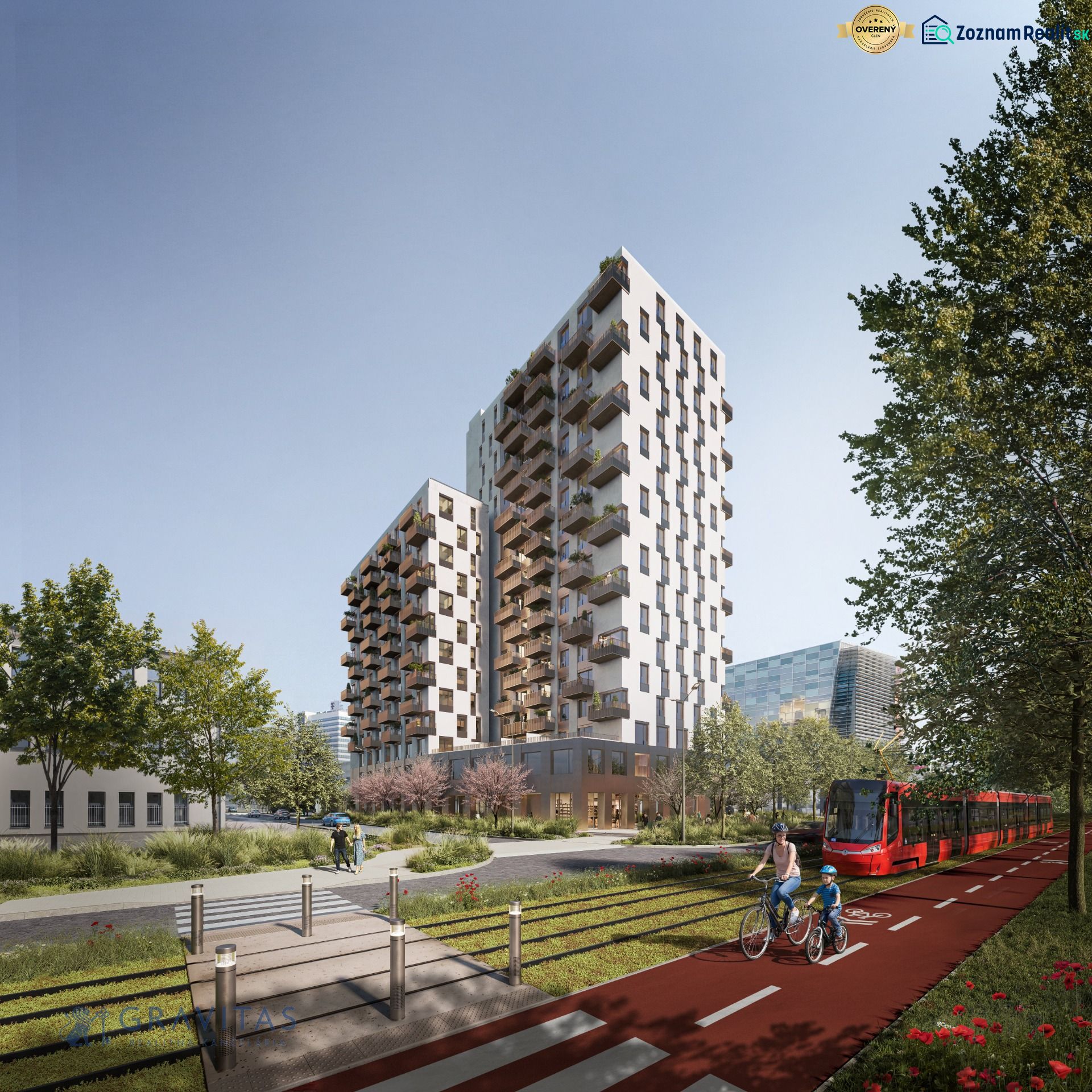 Neubau mit Balkonen, Radfahrer und Straßenbahn auf den Mlynské Nivy in Bratislava-Ružinov.