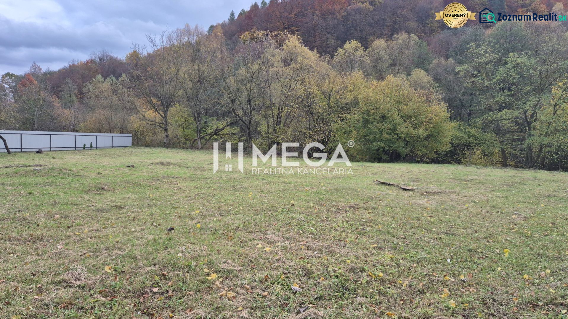Baugrundstück in Stakčín in der Straße der Tschechoslowakischen Armee in der Nähe eines Waldgebiets.