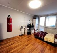 Sládkovičovo 3-Zimmer-Wohnung Kaufen reality Galanta