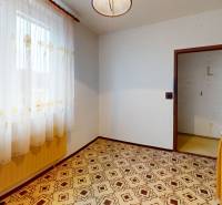 3-izbovy-byt-Trencin-Sibirska-Bedroom(6).jpg