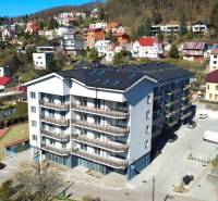Modernes Wohnhaus in der Nádražná-Straße, in der Nähe der Natur und eine 3-Zimmer-Wohnung.