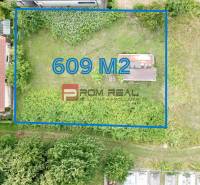 Luftaufnahme eines Wohnbaugrundstücks in Marianka, Na Tálkoch, Fläche 609 m².