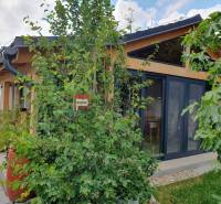 Garten mit Haus bei Na Tálkoch in Marianka, geeignet für Grundstücke - Wohnen.