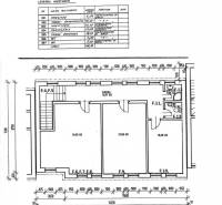 Grundriss der Büros mit Treppen und Toiletten im 2. Stock.