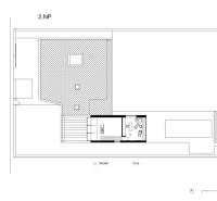 Grundriss des zweiten Stockwerks eines Einfamilienhauses mit Arbeitszimmer und Terrasse.
