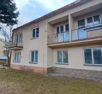 Gebäude in der Hauptstraße in Dolná Strehová, aus der Kategorie Hotels und Pensionen.
