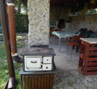 Ein zauberhaftes Häuschen in Klížska Nemá mit einem Ofen und einem Gartenplatz zum Entspannen.