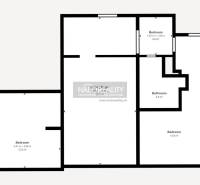 Der Grundriss zeigt die Anordnung einer 2-Zimmer-Wohnung mit zwei Schlafzimmern und einem Badezimmer.