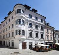 Gebäude und Restaurants in der Michalská-Straße in Bratislava - Altstadt.