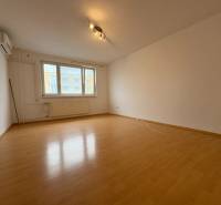 Levice 3-Zimmer-Wohnung Kaufen reality Levice