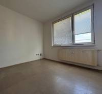Levice Garconniere Kaufen reality Levice