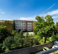 Blick aus der 2-Zimmer-Wohnung in der Strojárenská-Straße, Košice - Stadtteil Altstadt.