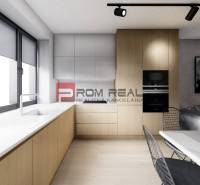 Küche in einer 2-Zimmer-Wohnung mit großem Fenster, Holzschränken und eingebauten Geräten.