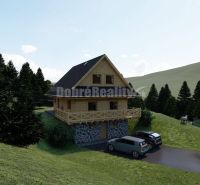 Ein Holzhaus mit schrägem Dach in der Berglandschaft von Kremnické Bane, geeignet zum Wohnen.