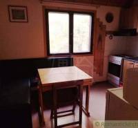 Samozrejme, rád vám pomôžem. Prosím, poskytnite text, ktorý chcete preložiť do nemčiny.