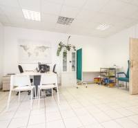 Samozrejme, prosím, poskytnite text, ktorý chcete preložiť do nemčiny.