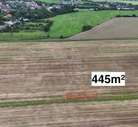 Landwirtschaftliche und forstwirtschaftliche Grundstücke in Nové Mesto nad Váhom mit hervorgehobenem Grundstück von 445 m².