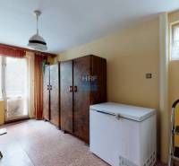 Prepáčte, potrebujem vedieť, čo konkrétne chcete preložiť do nemčiny. Mohli by ste mi poskytnúť text, ktorý chcete preložiť?