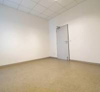 Ospravedlňujem sa, ale potrebujem vedieť, čo presne chcete preložiť do nemčiny. Mohli by ste mi poskytnúť text, ktorý chcete preložiť?