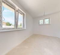 samostatne stoajaci rodinny dom, bungalov, novostavba, vajnory