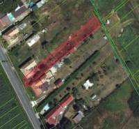 Grundstücke - Wohnen in Radnovce, die markierten Parzellen und Baugrundstücke sind dargestellt.