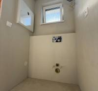 Ospravedlňujem sa, ale nemám k dispozícii text na preklad. Mohli by ste mi ho prosím poskytnúť?