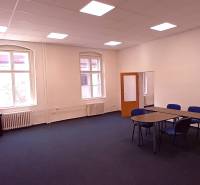 Samozrejme, prosím, poskytnite text, ktorý chcete preložiť do nemčiny.