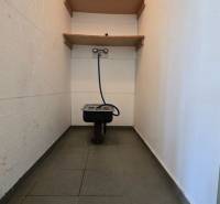 Je mi ľúto, ale potrebujem vedieť, čo presne chcete preložiť do nemčiny. Mohli by ste mi poskytnúť text, ktorý chcete preložiť?