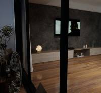 Interieur einer 3-Zimmer-Wohnung mit dekorativen Wänden, Holzdekor und stilvollen Accessoires.