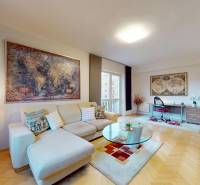 Prenájom kompletne zariadeného 2i bytu s oddelenou kuchyňou, 2 balkónmi a pivnicou na Krížnej ul. v Starom Meste