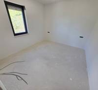 Samozrejme, prosím, poskytnite text, ktorý chcete preložiť do nemčiny.