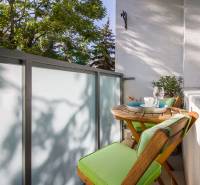 Pozrite si PRÍJEMNÝ 2i byt so ZARIADENÍM, LODŽIOU a KLIMATIZÁCIOU