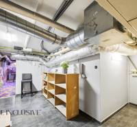 Samozrejme, poskytnite mi prosím text, ktorý chcete preložiť do nemčiny.