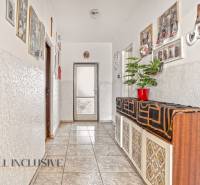 12 - 2025-10-23T133440.400.jpg