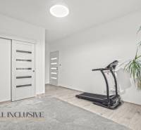 10 - 2025-11-06T132217.283.jpg