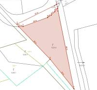 Grundstücksplan für Wohnbebauung in der Gemeinde Haniska, eingezeichnete Maße und Grundstücksgrenzen.