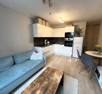 Samozrejme, prosím, poskytnite text, ktorý chcete preložiť do nemčiny.