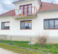 Einfamilienhaus auf der Turej lúka in Myjava mit Balkon und Garten.